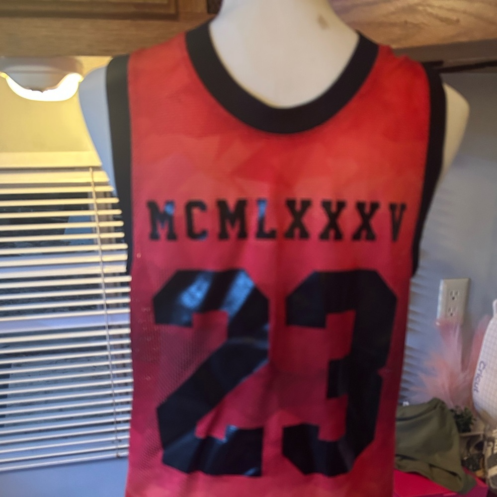 nwot Air Jordan MCMLXXXV #23 Jersey Tank - Picture 13 of 13
